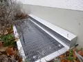 Montage von Lichtschachtabdeckungen