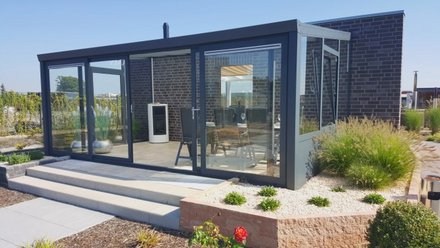 Gartenzimmer mit Schiebetür Gartenzimmer mit Schiebetür