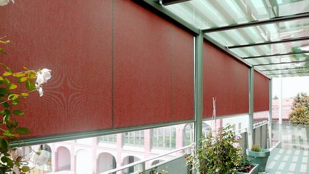Fassadenmarkise - Senkrecht VERTICAL-LIGHT VS4300-R / -E Fassadenmarkise - Senkrecht VERTICAL-LIGHT VS4300-R / -E