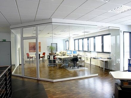 Horizontal-Schiebe-Wand-Systeme ungedämmtes Ganzglassystem SF 40 H-S-W Horizontal-Schiebe-Wand-Systeme ungedämmtes Ganzglassystem SF 40 H-S-W