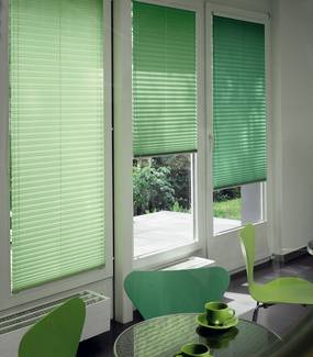 Einsatzbeispiel Plissee Fenster/Türen von Clauss Einsatzbeispiel Plissee Fenster/Türen von Clauss