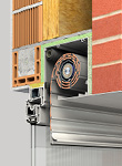 ROMA Intego linksroller in Laibung Klinkerfassade